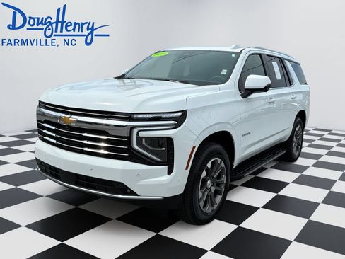 Used 2025 Chevrolet Tahoe LT w/ Comfort Package AWD/4WD image 1