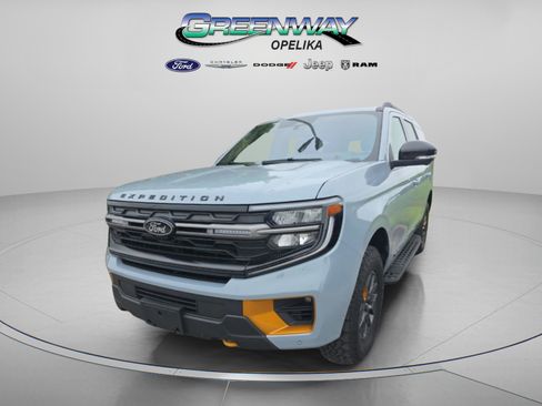 Used 2025 Ford Expedition Tremor AWD/4WD image 11