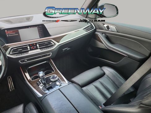 Used 2022 BMW X7 M50i image 14