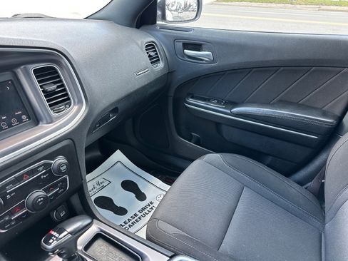 Used 2021 Dodge Charger SXT image 29
