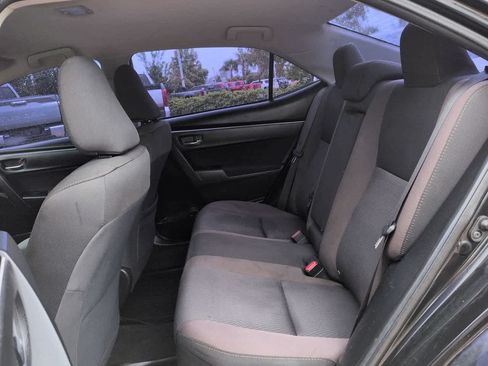 Used 2018 Toyota Corolla LE FWD image 13