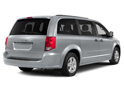 Used 2015 Dodge Grand Caravan SE FWD image 3
