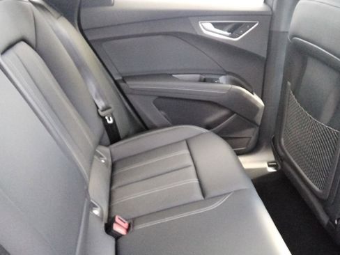 Certified 2025 Audi Q4 e-tron Premium image 25