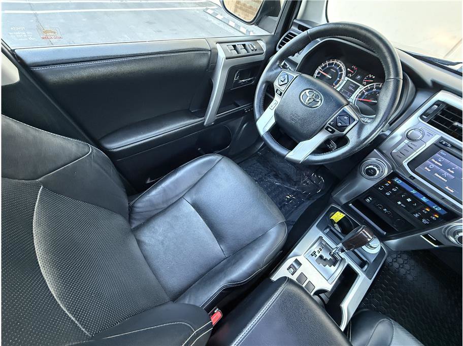 Used 2014 Toyota 4Runner Limited AWD/4WD image 9