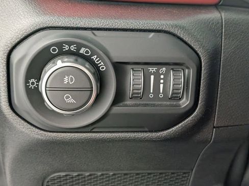 Used 2020 Jeep Gladiator Rubicon AWD/4WD image 13