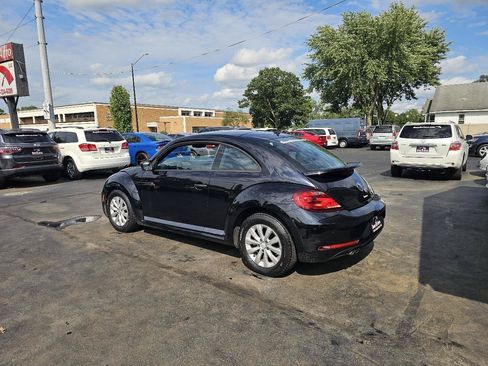 Used 2017 Volkswagen Beetle 1.8T S FWD image 7