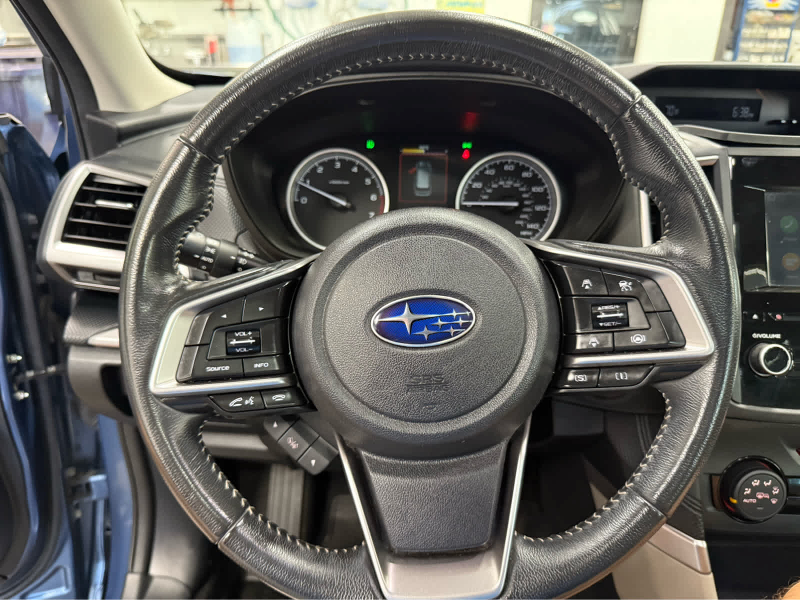 Used 2023 Subaru Forester Premium AWD/4WD image 9