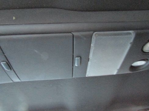 Used 2003 Chevrolet Blazer LS w/ Preferred Equipment Group AWD/4WD image 40