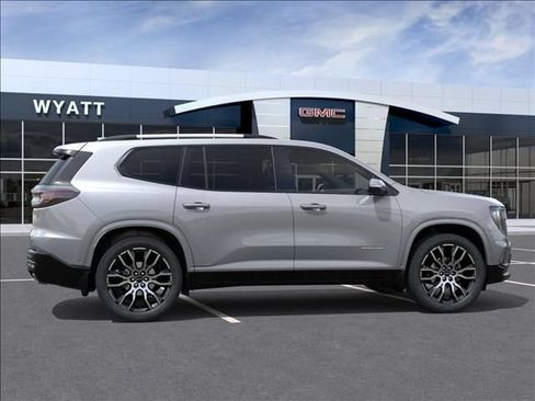 New 2026 GMC Acadia Denali Ultimate w/ LPO, Floor Liner Package AWD/4WD image 6