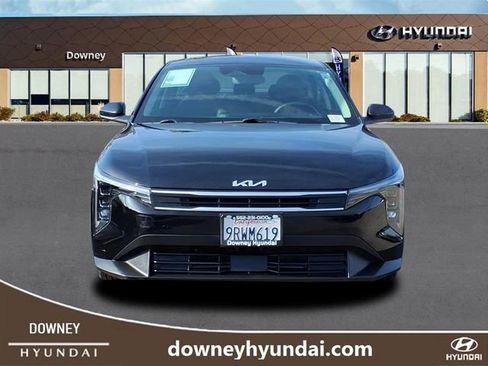 Used 2025 Kia K4 LXS image 2