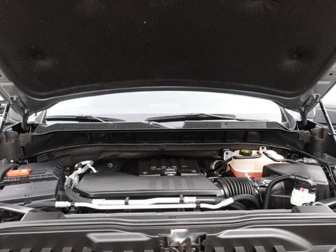 Used 2023 Chevrolet Silverado 1500 Custom image 55