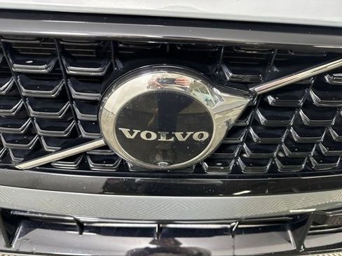 Used 2024 Volvo S60 B5 Plus image 9