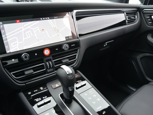 New 2026 Porsche Macan S AWD/4WD image 27