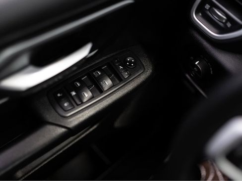 Used 2021 RAM 1500 Big Horn RWD image 19