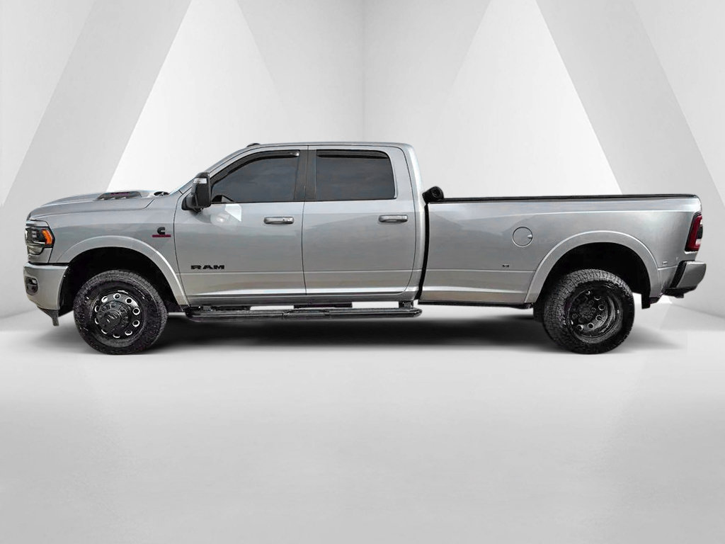 Used 2024 RAM 3500 Limited w/ Night Edition AWD/4WD image 4