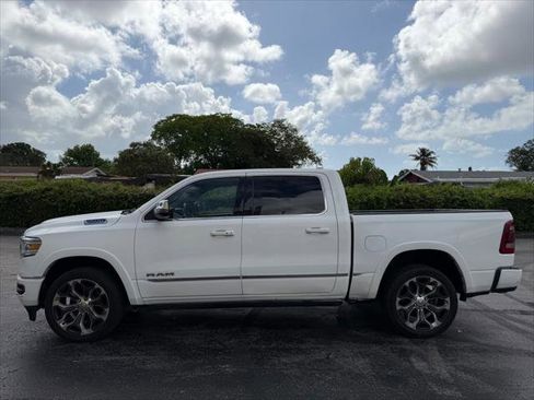 Used 2023 RAM 1500 Limited w/ Body Color Bumper Group AWD/4WD image 11