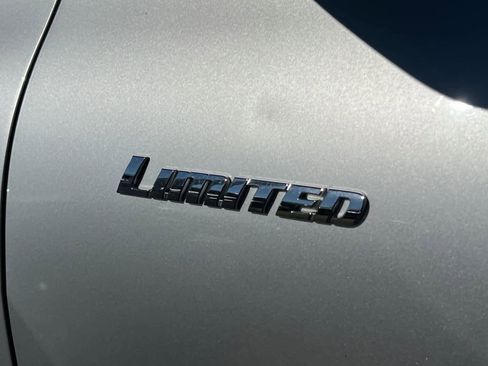 Used 2013 Toyota Highlander Limited image 7