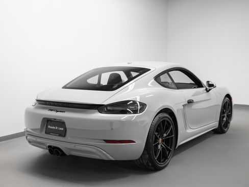 New 2025 Porsche 718 Cayman image 12