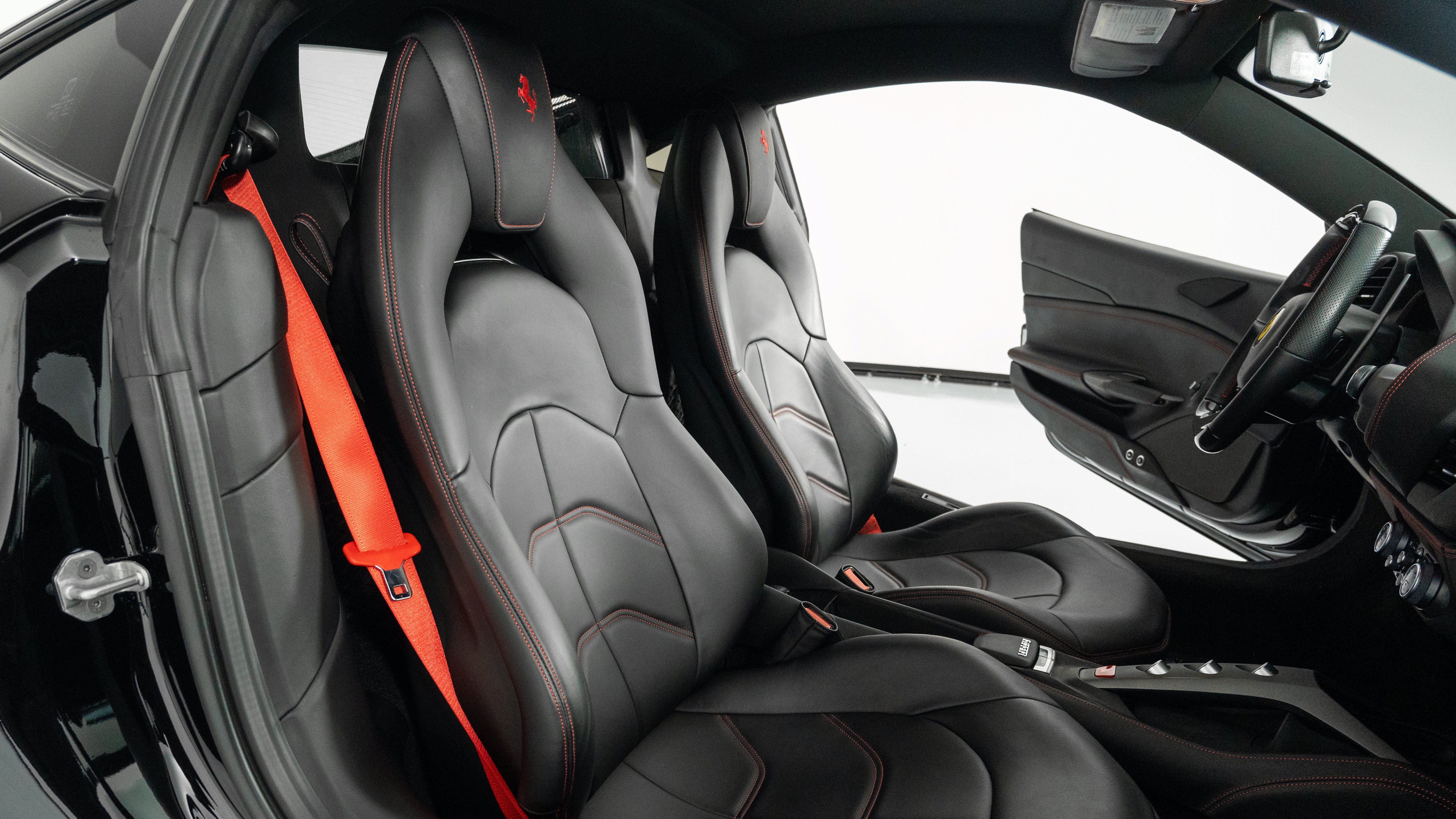 Certified 2018 Ferrari 488 GTB RWD image 38