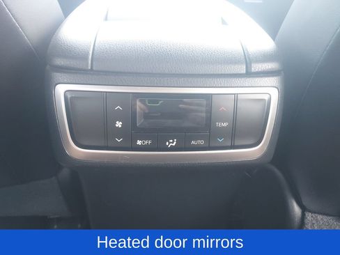 Used 2015 Toyota Highlander XLE AWD/4WD image 11