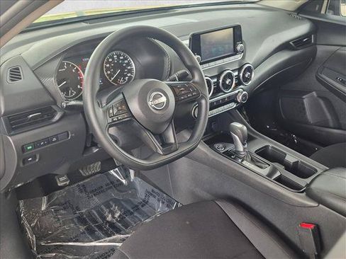 Used 2025 Nissan Sentra S FWD image 10