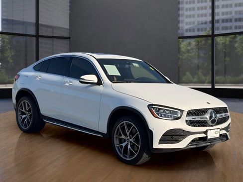 Used 2021 Mercedes-Benz GLC 300 4MATIC Coupe image 6