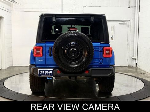 Used 2022 Jeep Wrangler Unlimited Sahara w/ Cold Weather Group AWD/4WD image 6