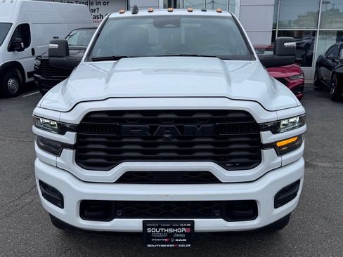 Used 2025 RAM 2500 Lone Star AWD/4WD image 2