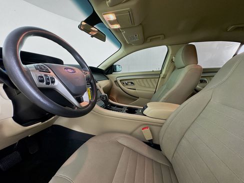 Used 2016 Ford Taurus SE image 20