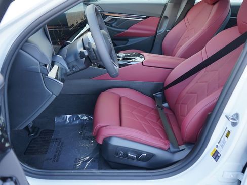 New 2026 BMW i5 eDrive40 w/ M Sport Package image 11