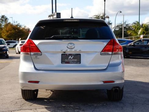 Used 2012 Toyota Venza XLE image 9