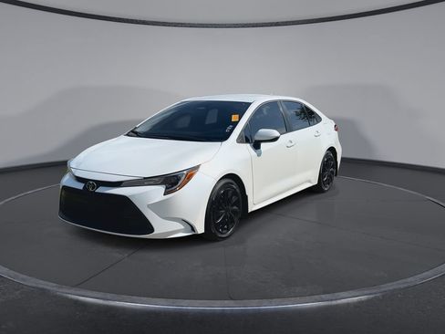 Certified 2026 Toyota Corolla LE FWD image 4
