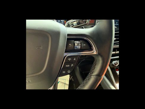Used 2024 Lincoln Navigator Reserve AWD/4WD image 31