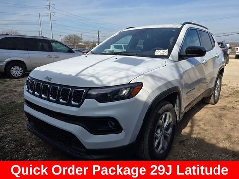 Certified 2024 Jeep Compass Latitude image 3