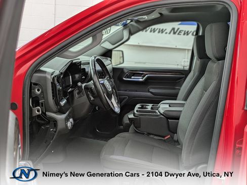 Used 2024 GMC Sierra 1500 SLE AWD/4WD image 4