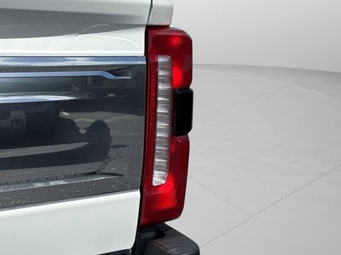 Used 2017 Ford F250 King Ranch w/ King Ranch Ultimate Package AWD/4WD image 21