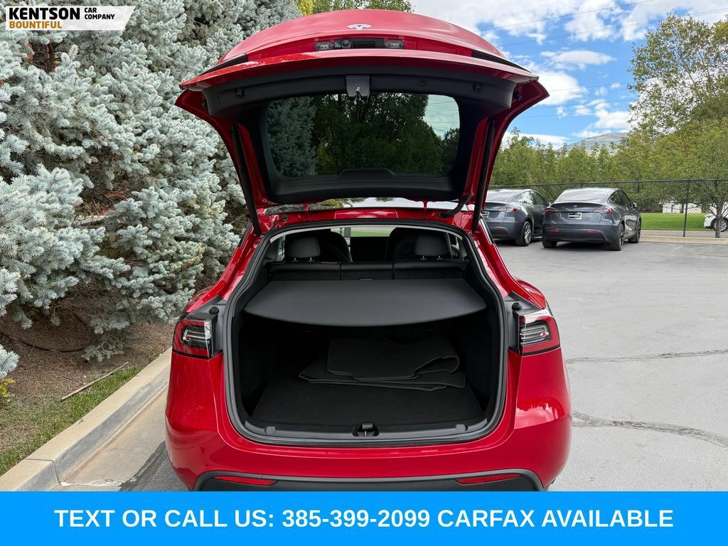 Used 2023 Tesla Model Y Long Range AWD/4WD image 29