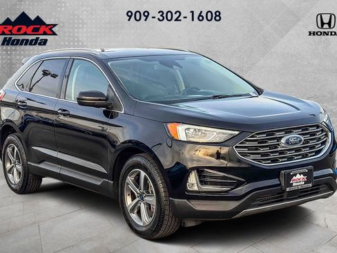 Used 2021 Ford Edge SEL w/ Convenience Package image 4
