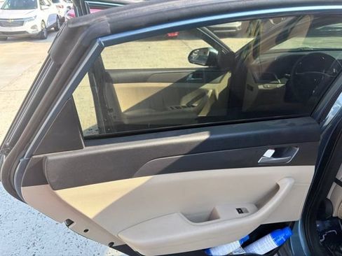 Used 2016 Hyundai Sonata SE FWD image 19