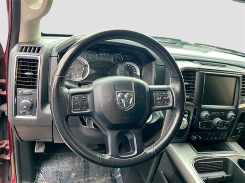 Used 2018 RAM 1500 Sport image 11