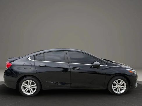 Used 2019 Chevrolet Cruze LT w/ LT Fleet Convenience Package FWD image 8