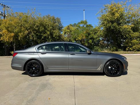 Used 2018 BMW 750i xDrive image 6