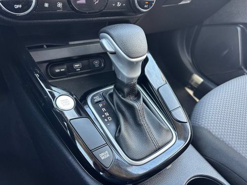 Used 2024 Kia Soul S FWD image 27