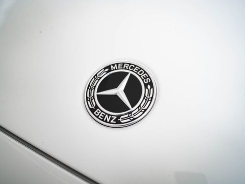 Certified 2025 Mercedes-Benz GLA 250 4MATIC image 16