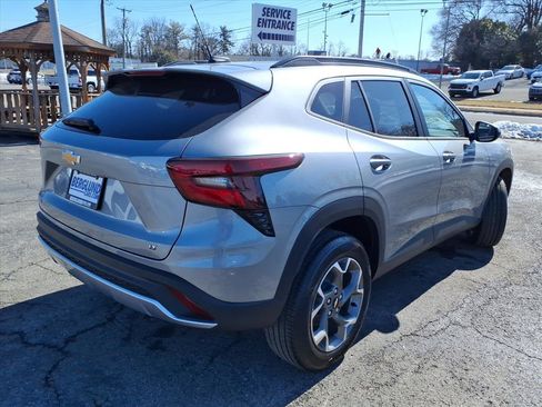 New 2026 Chevrolet Trax LT w/ Driver Confidence Package image 4