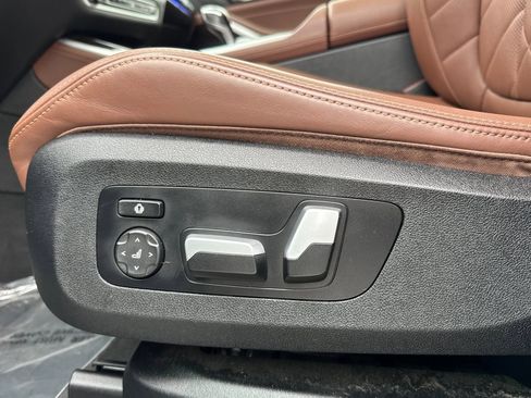 Used 2023 BMW X5 xDrive40i w/ Climate Comfort Package image 13