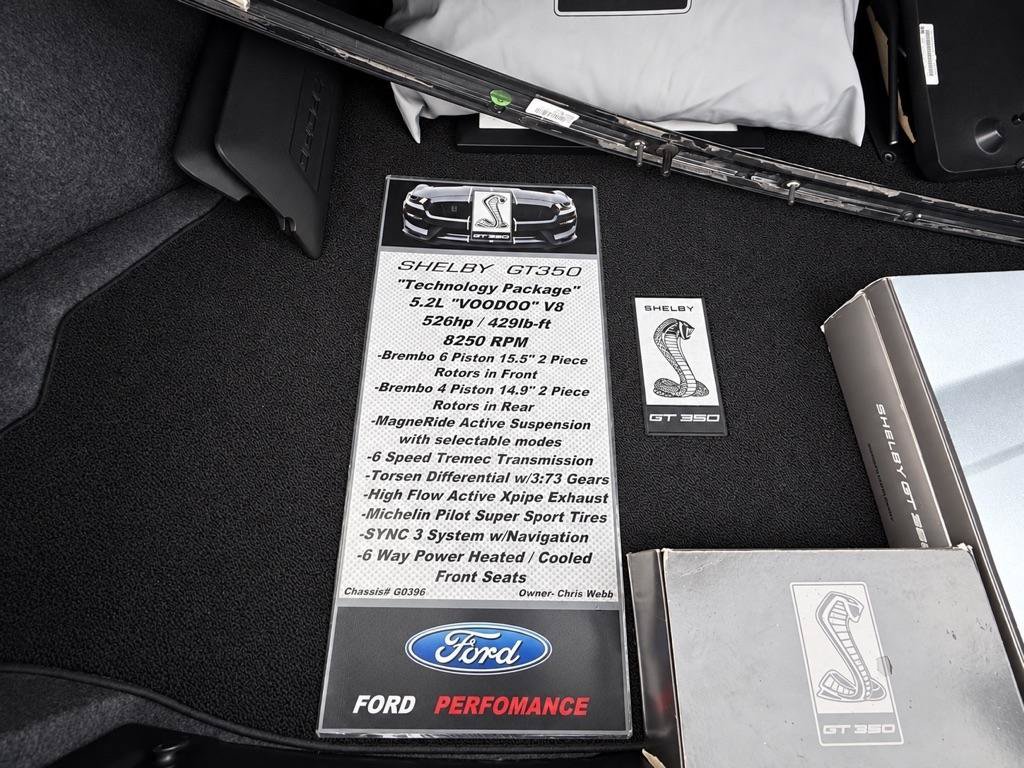 Used 2016 Ford Mustang Shelby GT350 w/ Technology Package RWD image 24