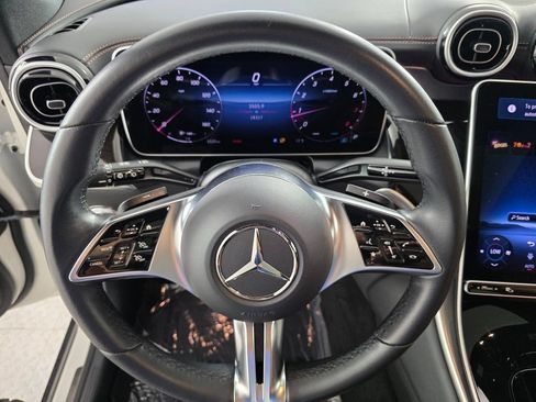 Certified 2025 Mercedes-Benz GLC 300 4MATIC image 17