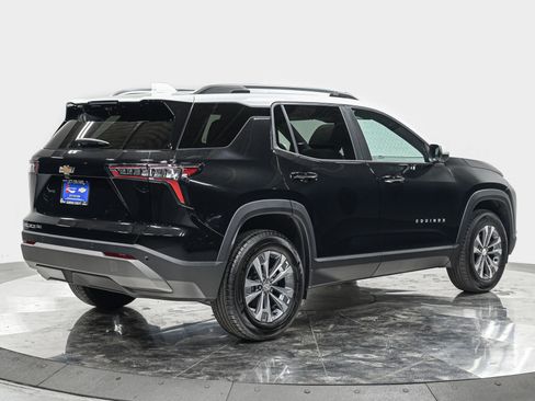 Used 2025 Chevrolet Equinox LT w/ Convenience Package II image 7