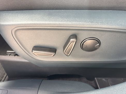 Certified 2025 Ford Maverick XLT w/ Equipment Group 301A image 26